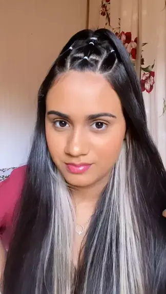 Adulto Penteado Com Liguinha