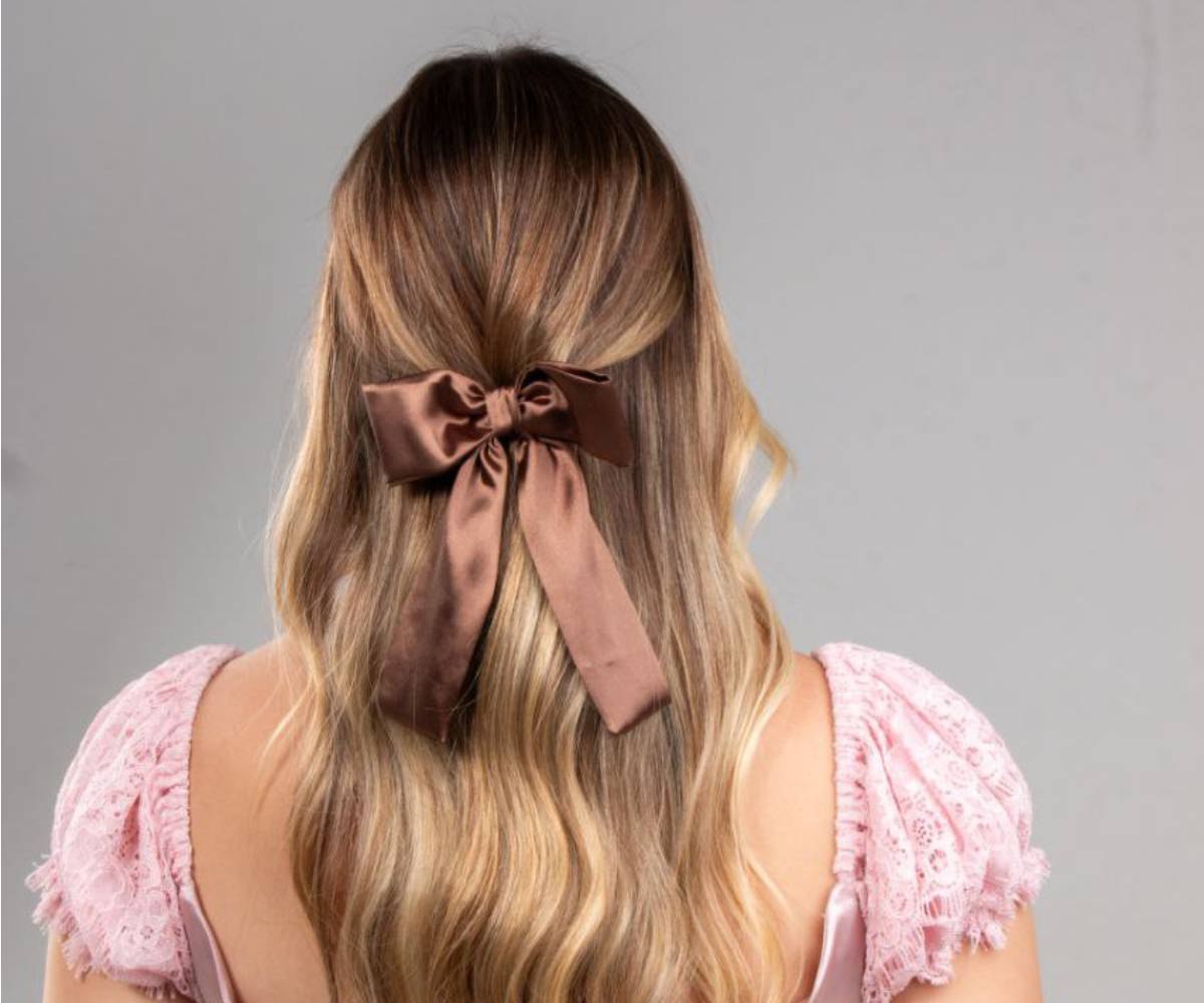 Adulto Penteado Com Liguinha