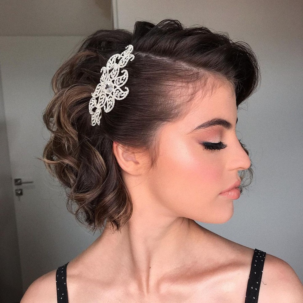 Penteado Cabelo Curto Simples